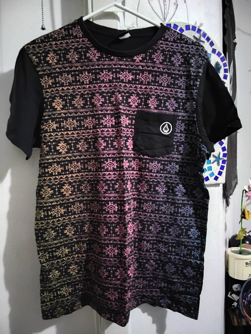 Volcom Men’s Black Patterned Pocket Tee Sz Medium